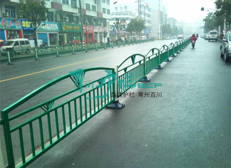 img of 山東昌樂藍寶石文化道路護欄工程