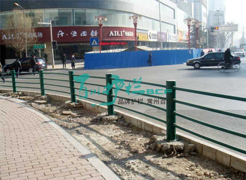 img of 青海道路邊緣護欄工程
